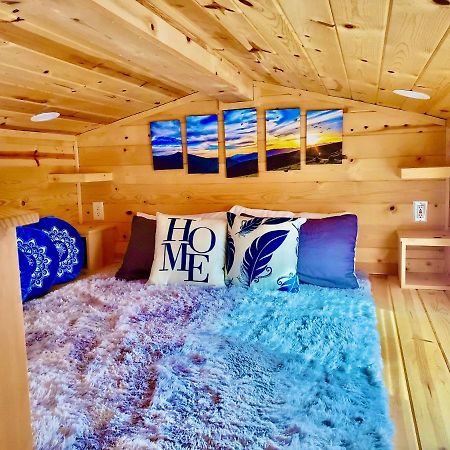 كوتنوود Cute Sedona Green-Certified Cedar Tiny Home المظهر الخارجي الصورة