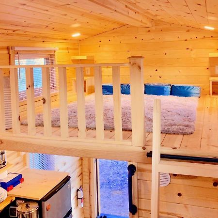 كوتنوود Cute Sedona Green-Certified Cedar Tiny Home المظهر الخارجي الصورة