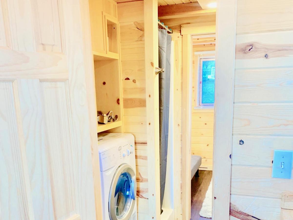 كوتنوود Cute Sedona Green-Certified Cedar Tiny Home المظهر الخارجي الصورة