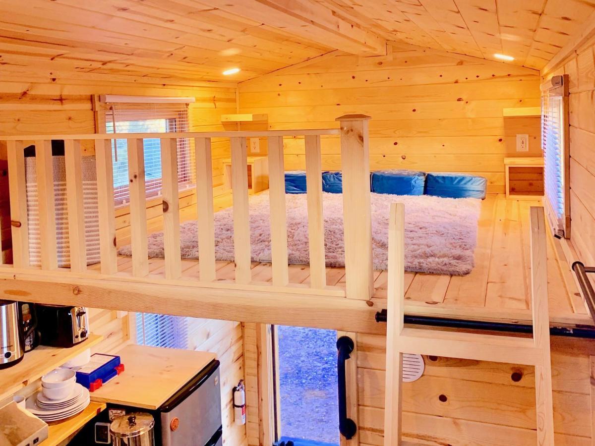 كوتنوود Cute Sedona Green-Certified Cedar Tiny Home المظهر الخارجي الصورة